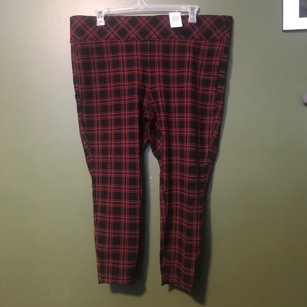 NWT Torrid Pixie Pant